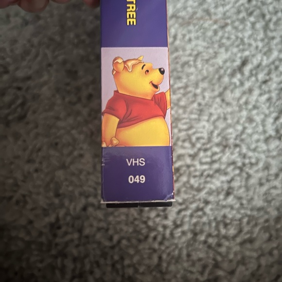 Winnie the Pooh and the honey tree vhs - Picture 2 of 2